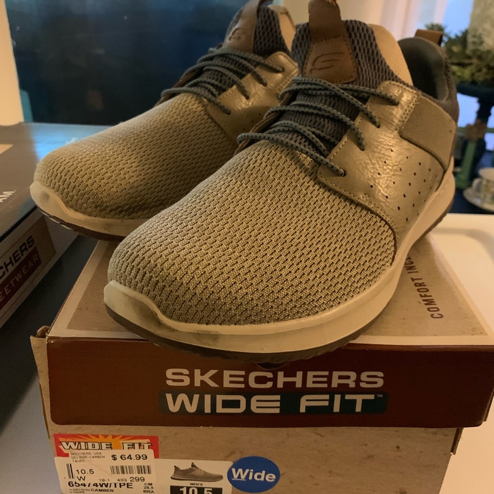 Sketchers Tennis shoes. Beige/tan color size 10.5. New.